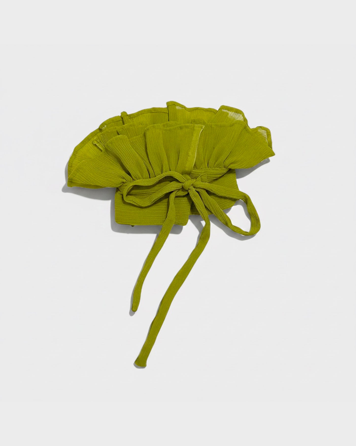 PLEATED COLLAR