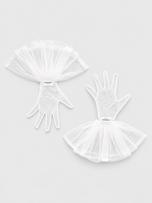 SHORT WHITE TULLE GLOVES WITH RUFFLED CUFF
