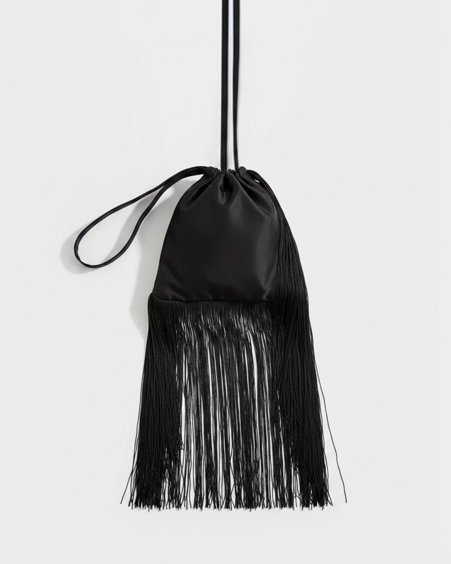 BORSA MARION CON FRANGE NERE