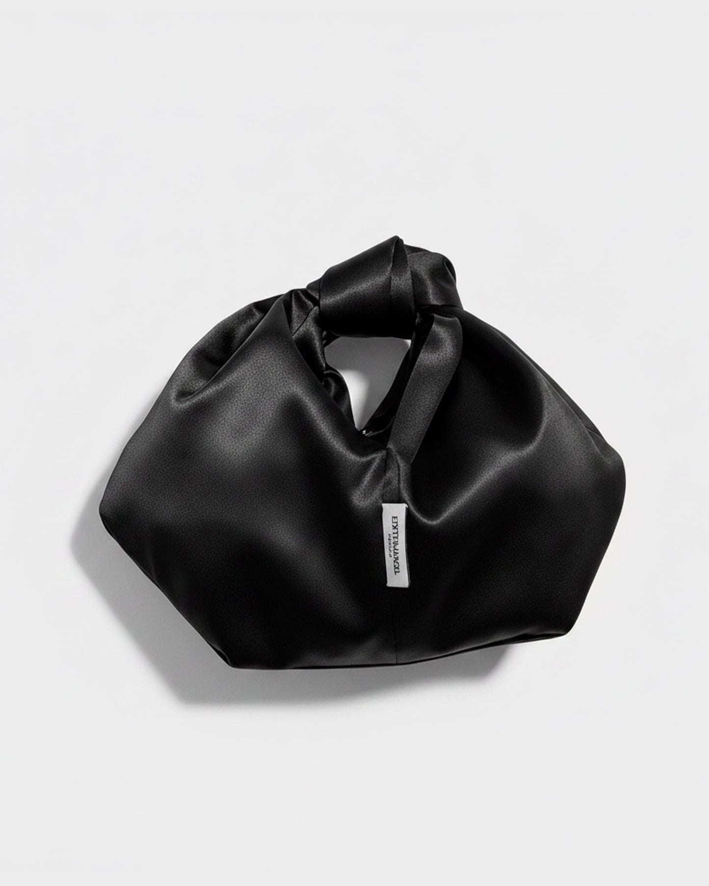 BLACK LEATHER KNOT BAG