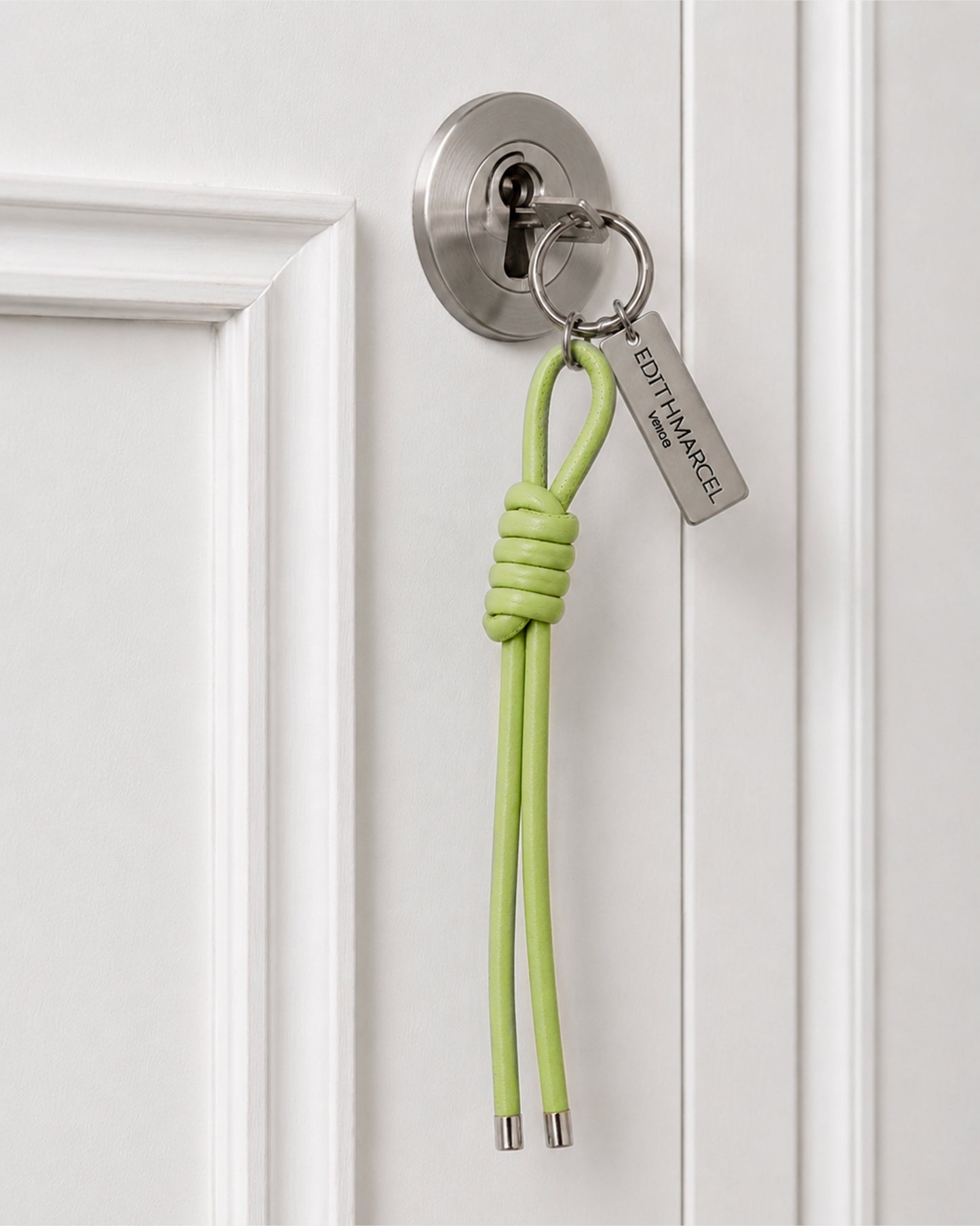 PEA GREEN KNOT LEATHER KEYRING