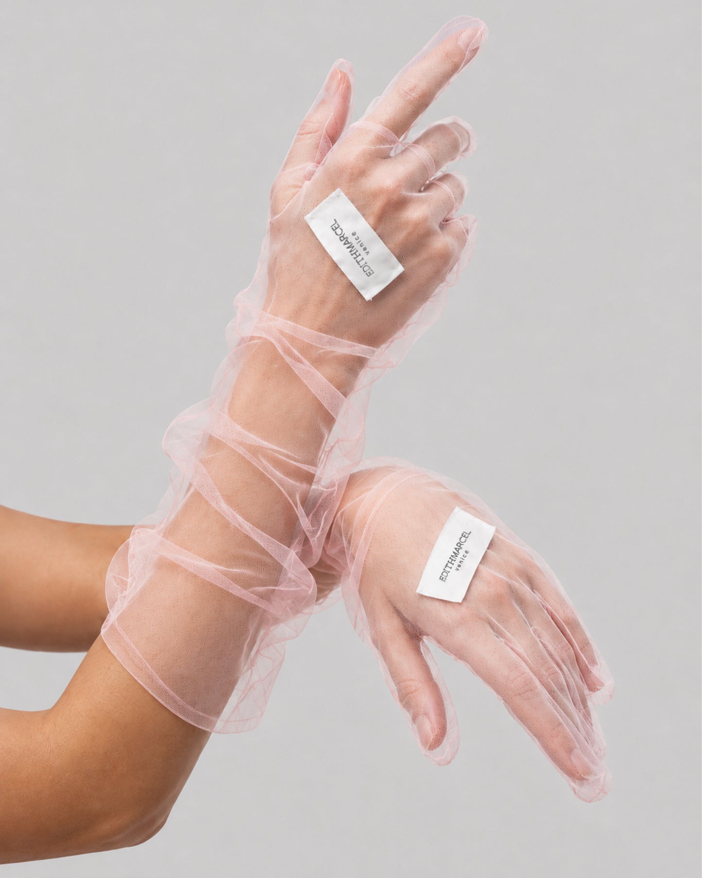 GUANTI CORTI IN TULLE ROSA