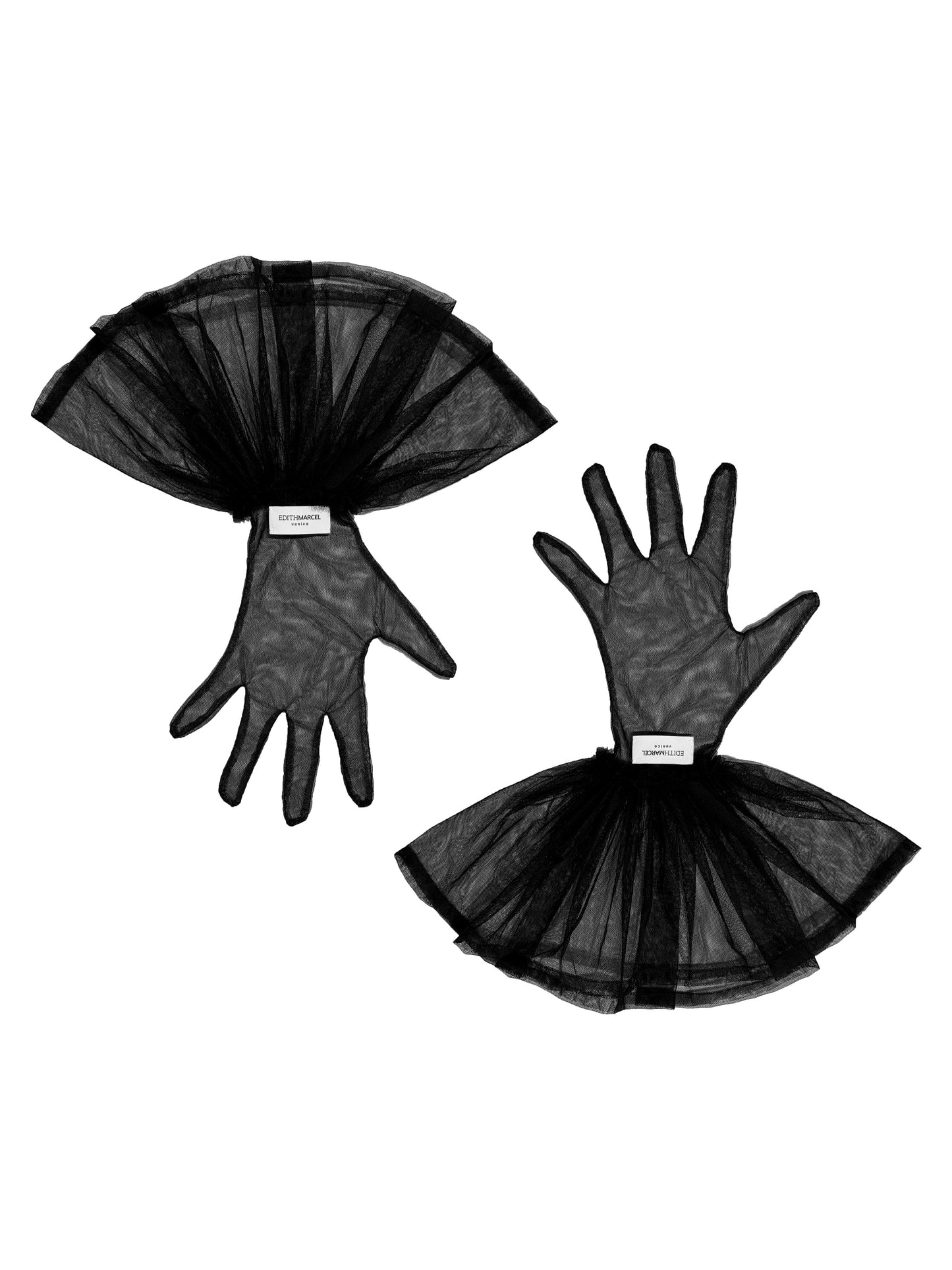 Short tulle gloves with frill.